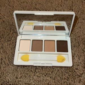NEW Clinique 01 teddy bear eyeshadow palette quad